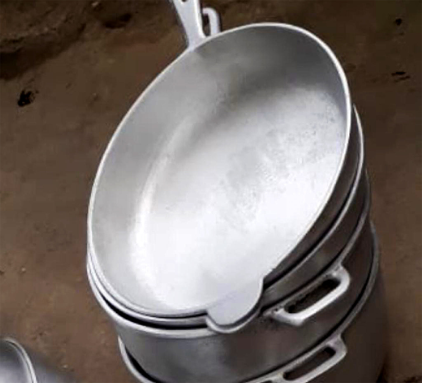 Frying pan (med) - Sweet Jamaica Shopping