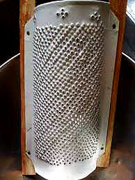 Ole time Grater - Sweet Jamaica Shopping