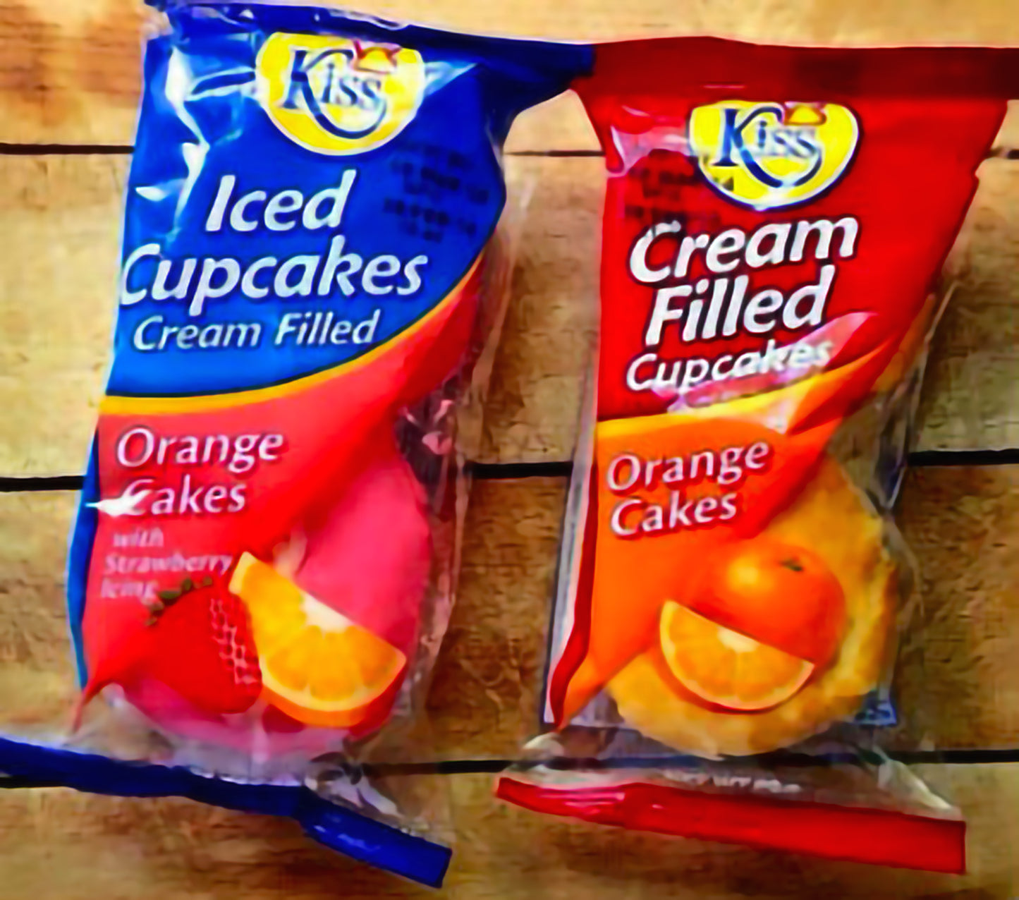 Cream filled kiss cakes pk of 3 - Sweet Jamaica Shopping