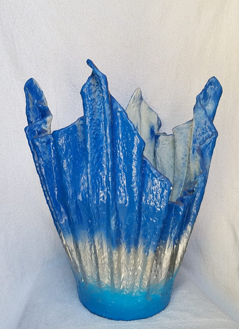 Medium Abstract vase (single)