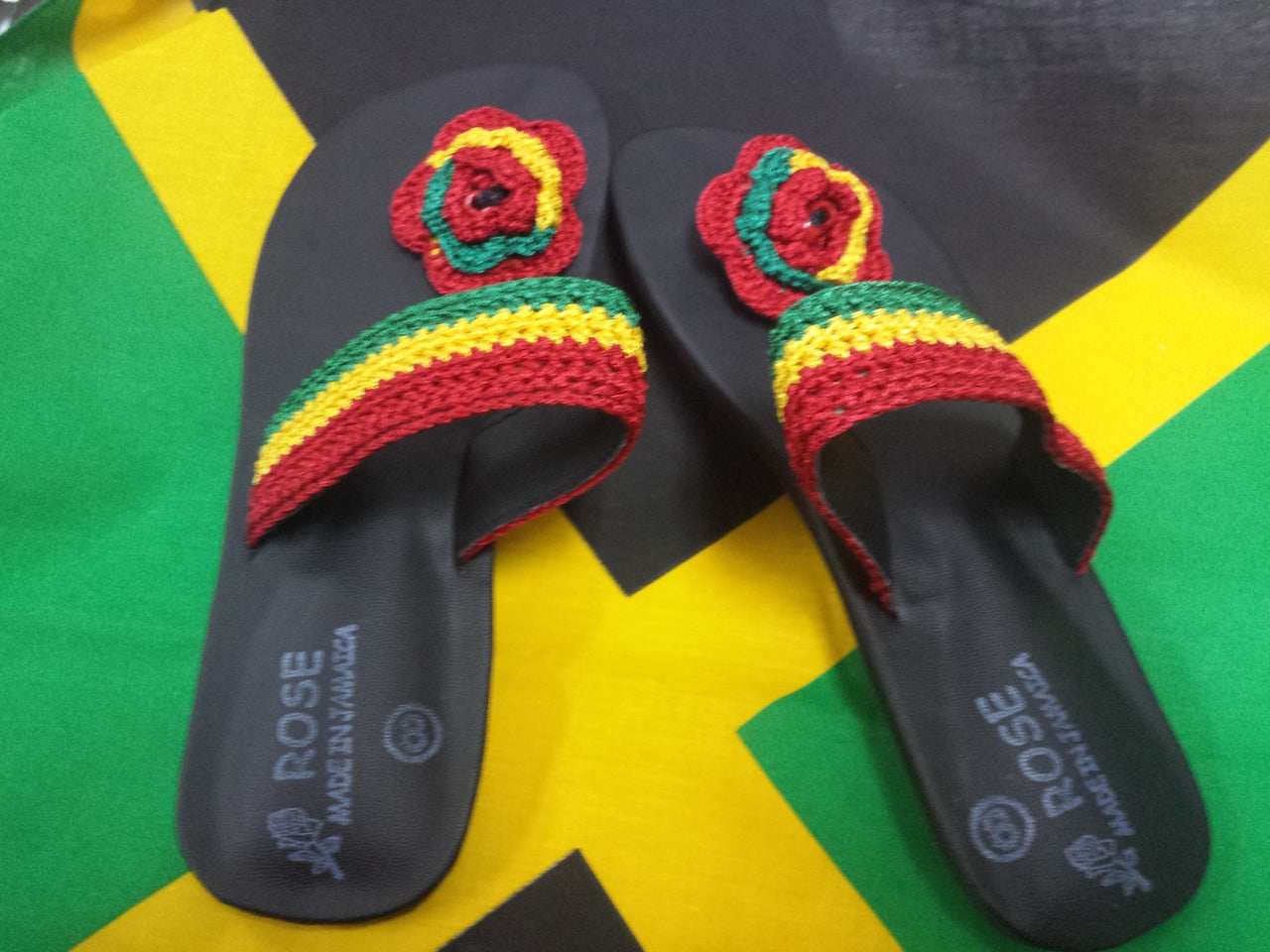 Crochet rose sandal display picture 1