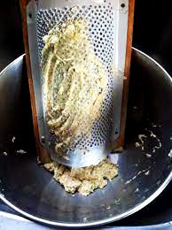 Ole time Grater